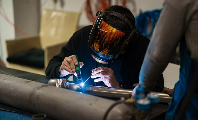 Сварщик газовой сварки